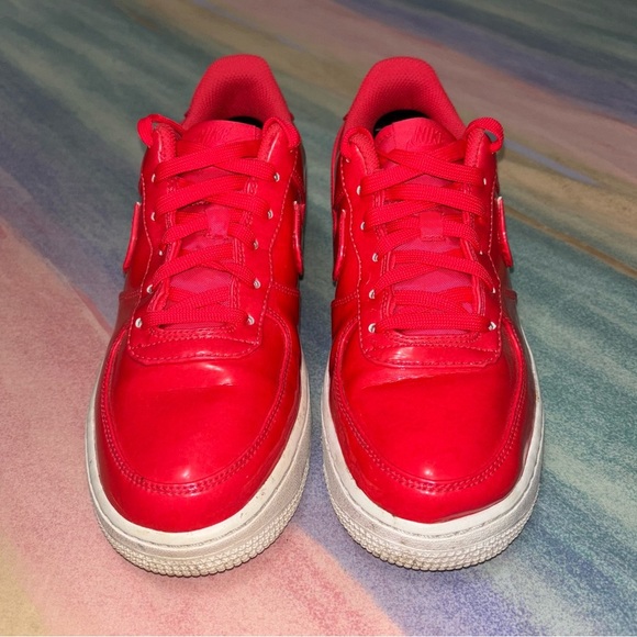 Nike Air Force 1 Low Ultraviolet Siren Red- size 7Y / women’s 8.5 - Picture 3 of 9